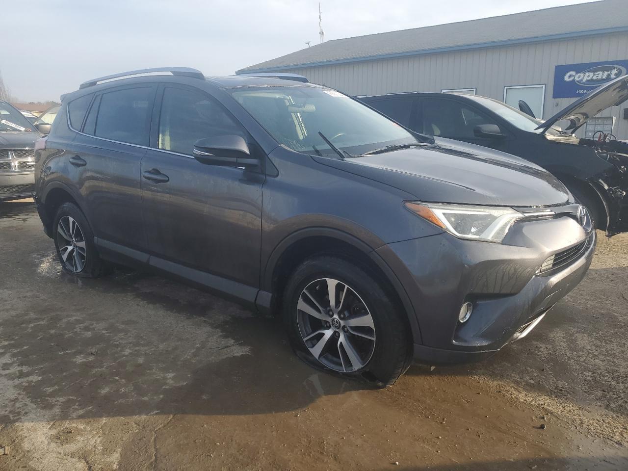 2016 TOYOTA RAV4 XLE - Image 4