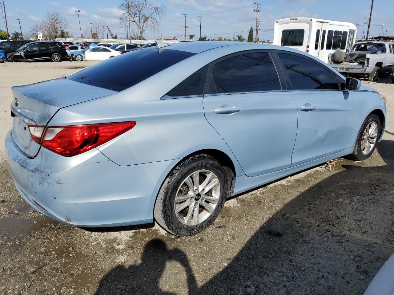 2011 HYUNDAI SONATA GLS - Image 3