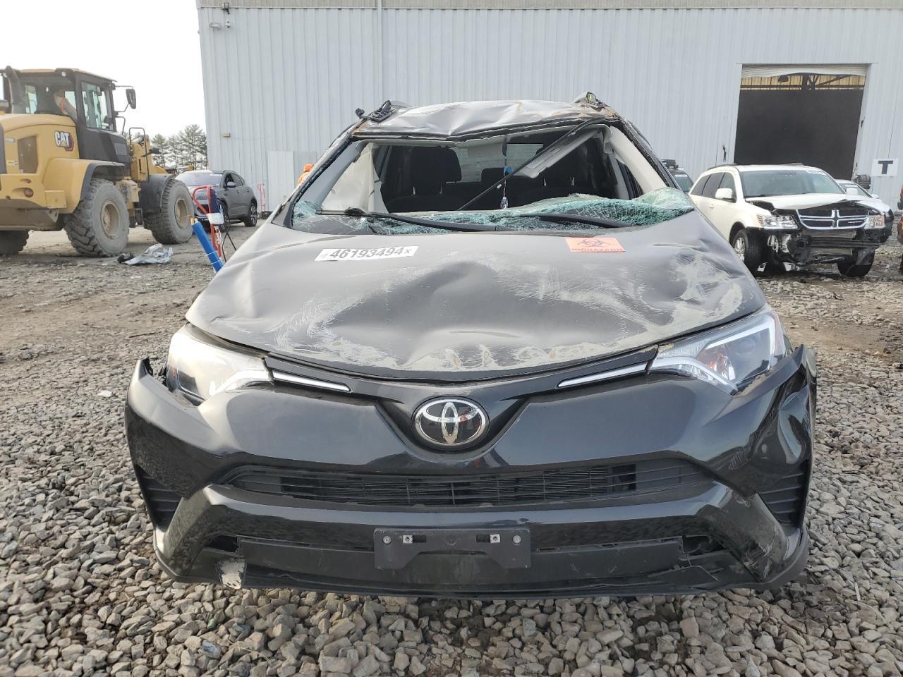 2018 TOYOTA RAV4 LE - Image 5