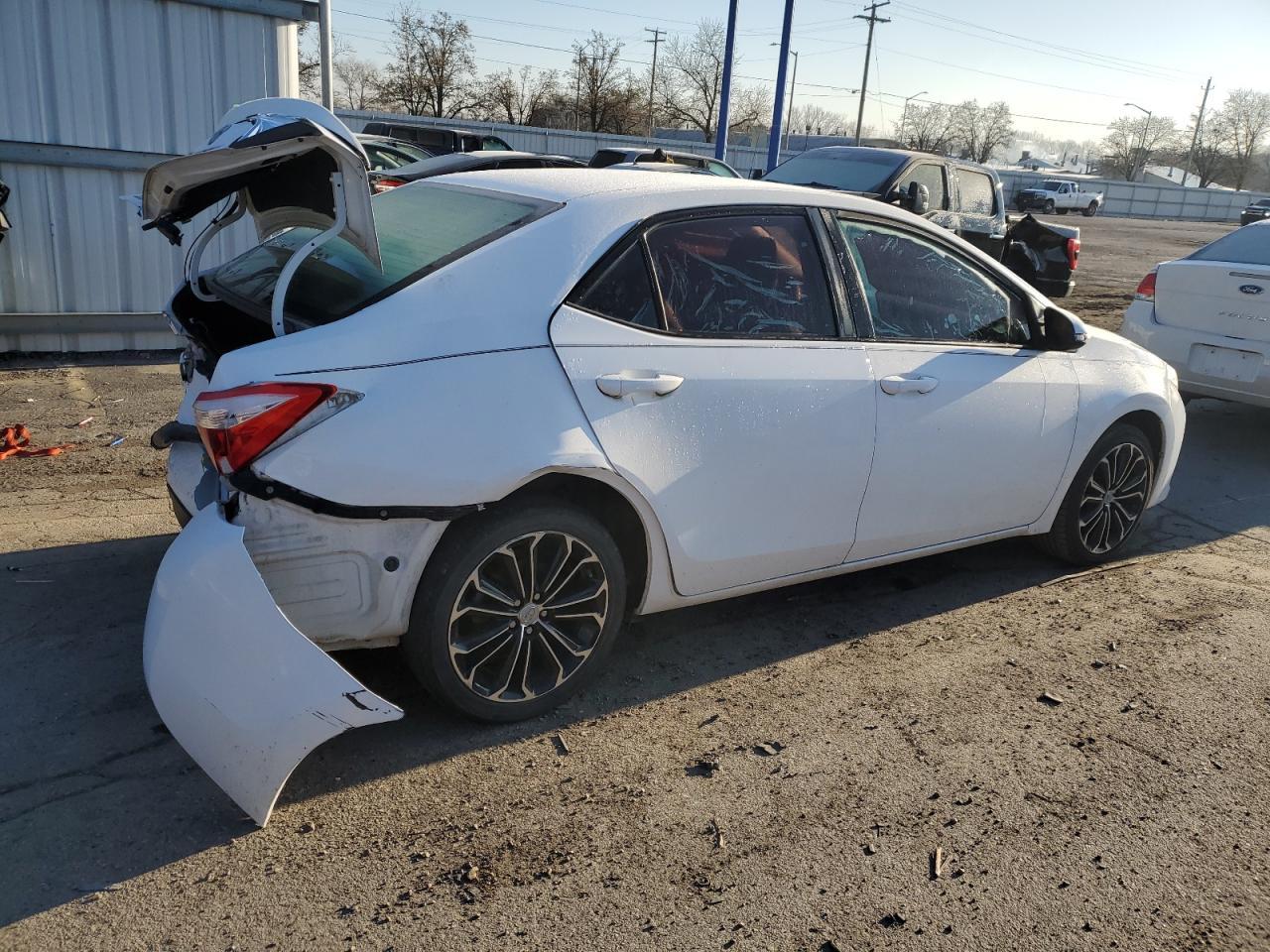 2015 TOYOTA COROLLA L - Image 3