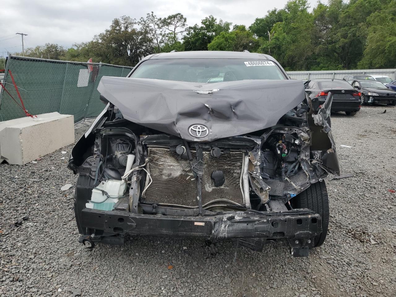 2015 TOYOTA SIENNA LE - Фото 5