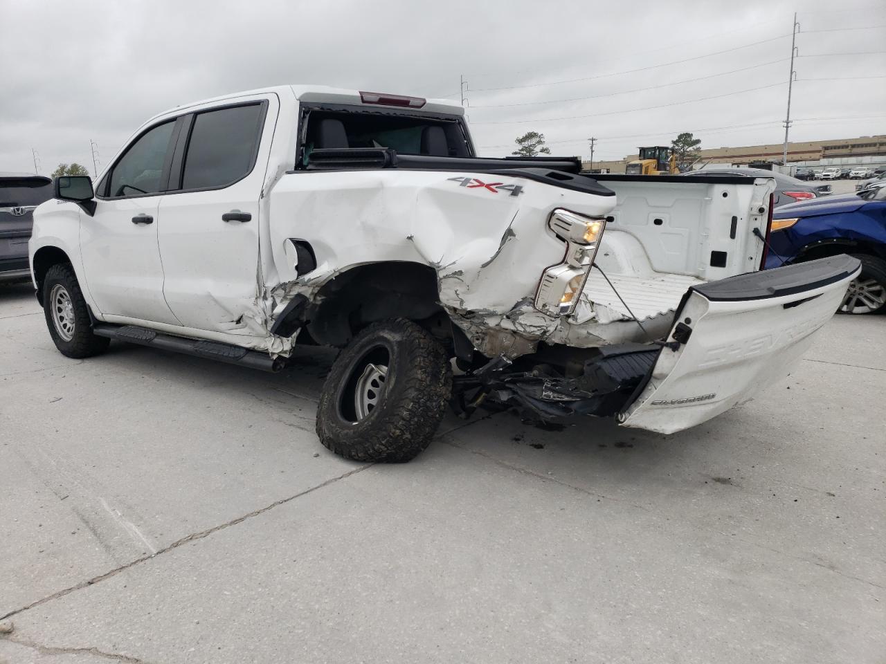 2020 CHEVROLET SILVERADO - Image 2