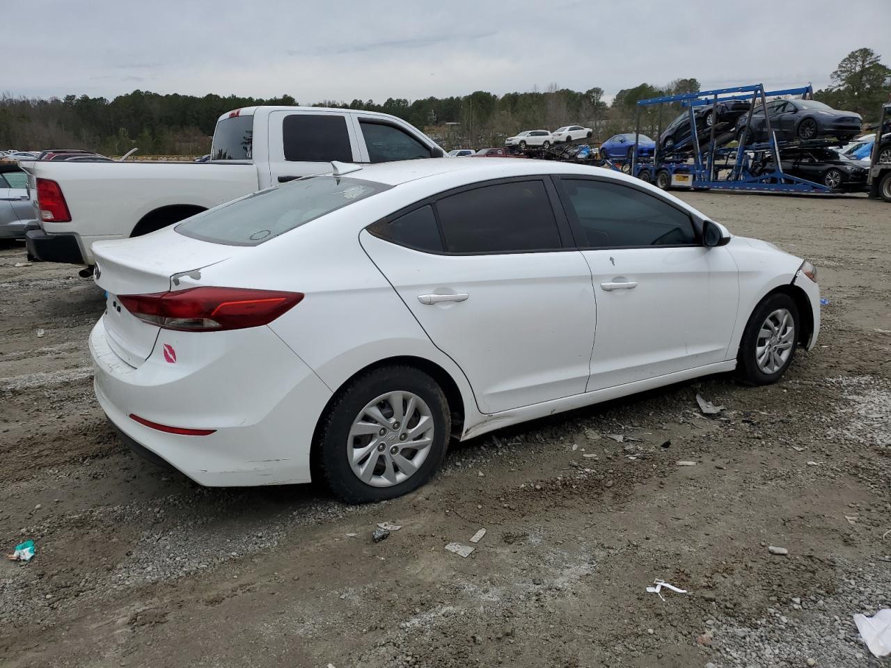 2017 HYUNDAI ELANTRA SE - Фото 3