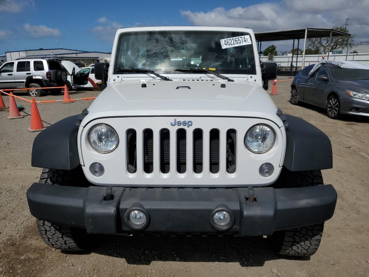 2015 JEEP WRANGLER U - Фото 5