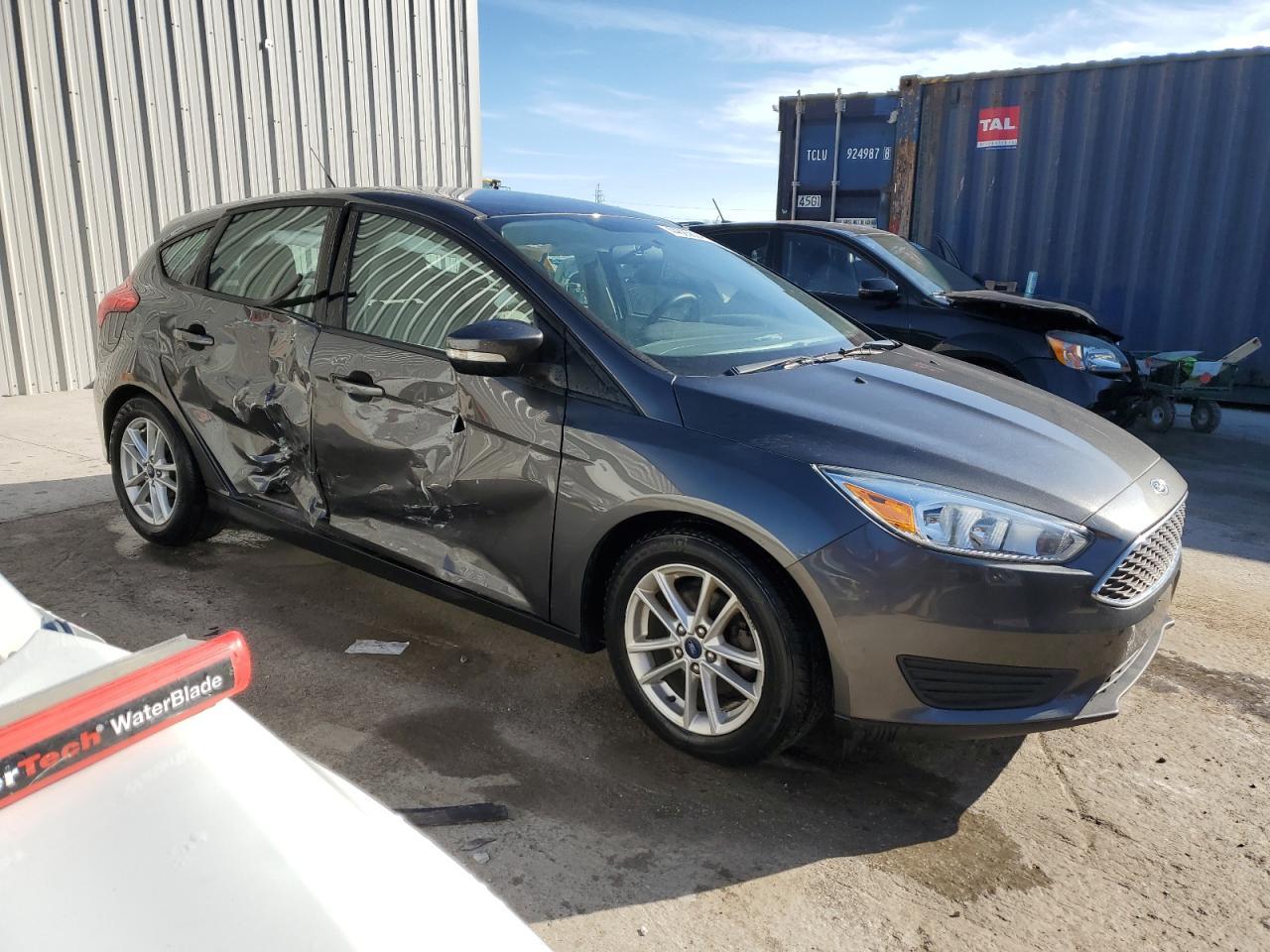 2016 FORD FOCUS SE - Image 4