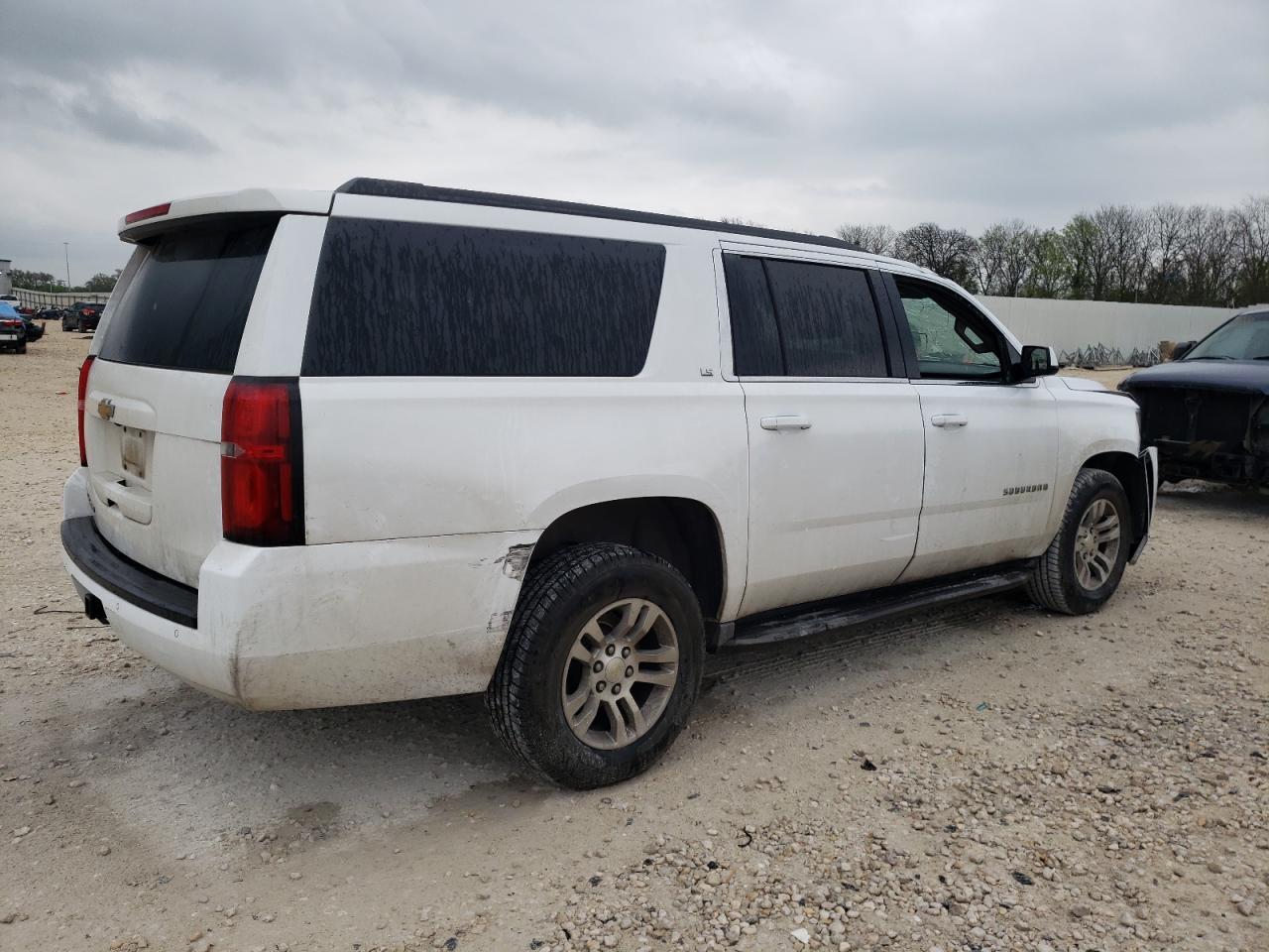 2016 CHEVROLET SUBURBAN C - Image 3