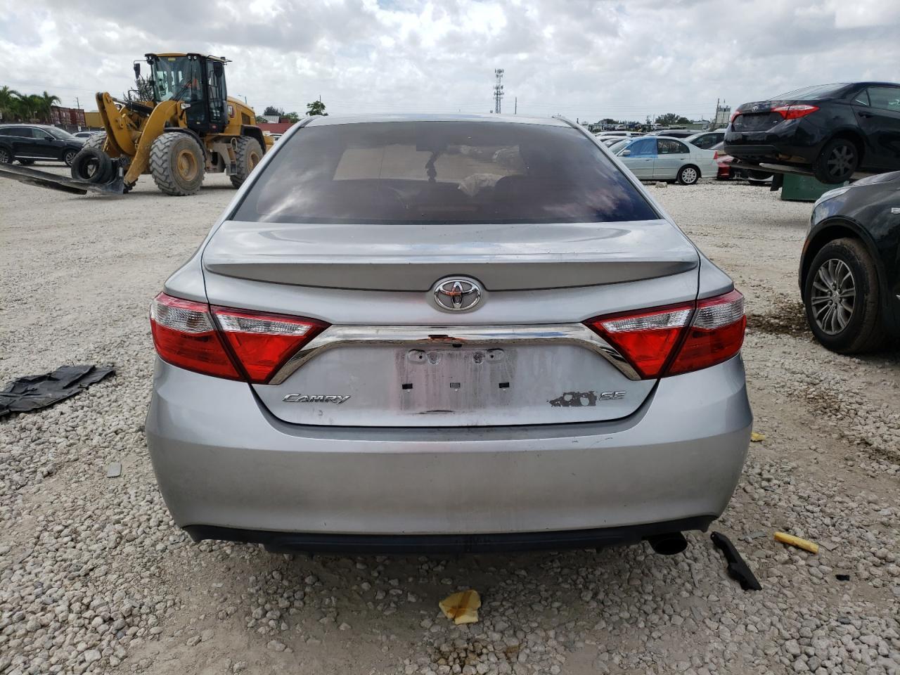 2017 TOYOTA CAMRY LE - Фото 6
