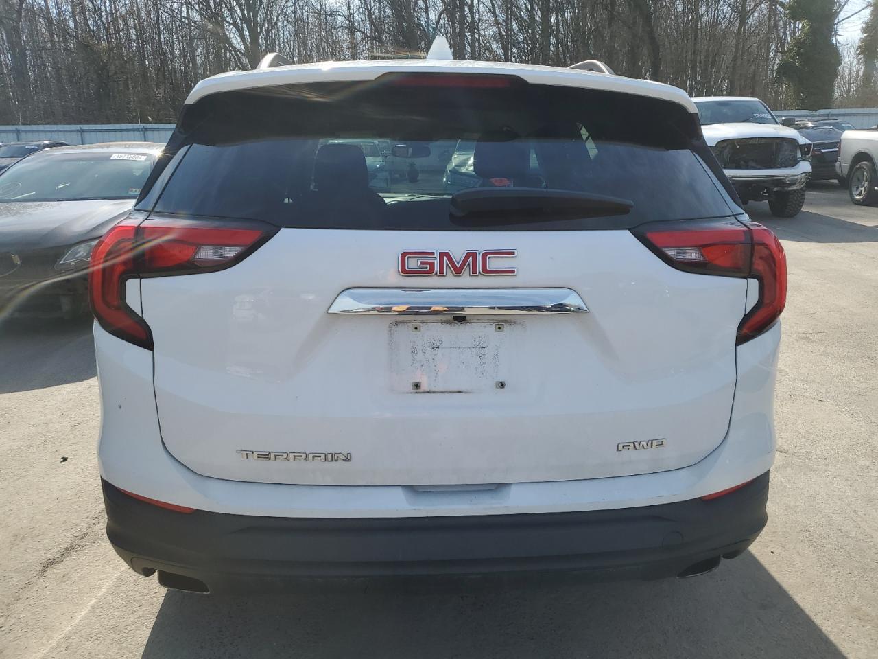 2018 GMC TERRAIN SL - Image 6