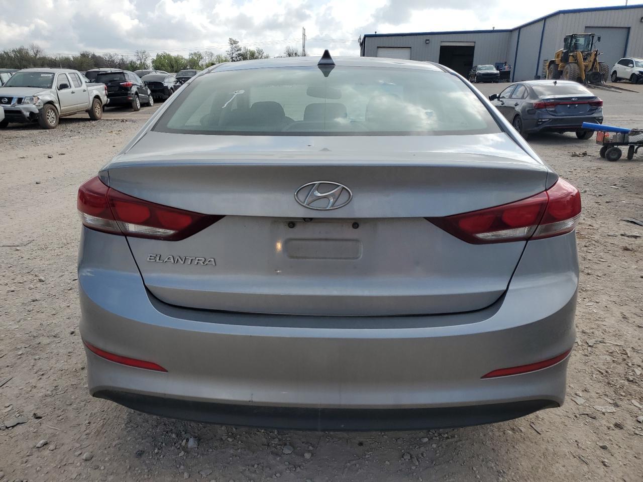 2017 HYUNDAI ELANTRA SE - Image 6