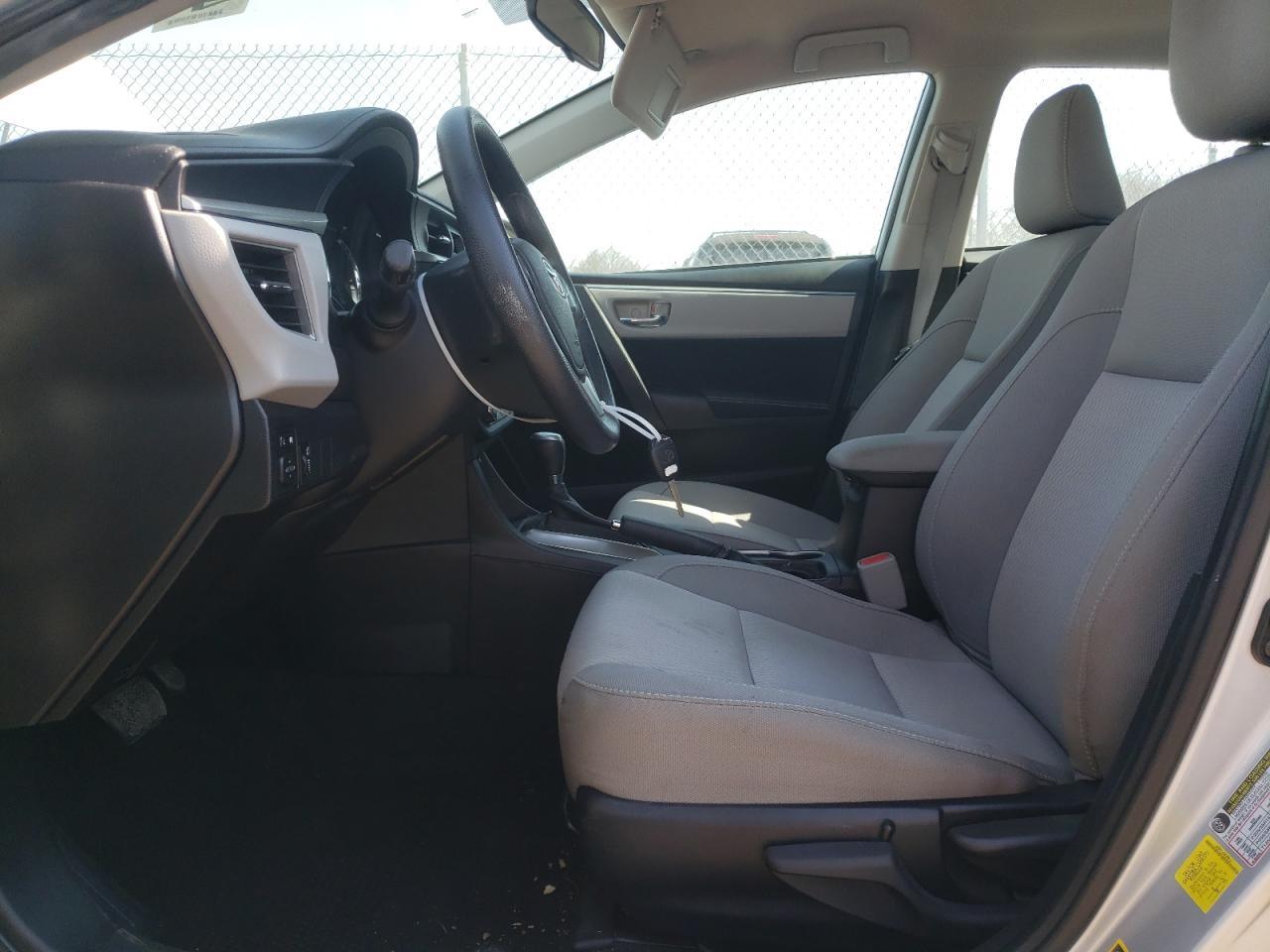 2015 TOYOTA COROLLA L - Фото 7