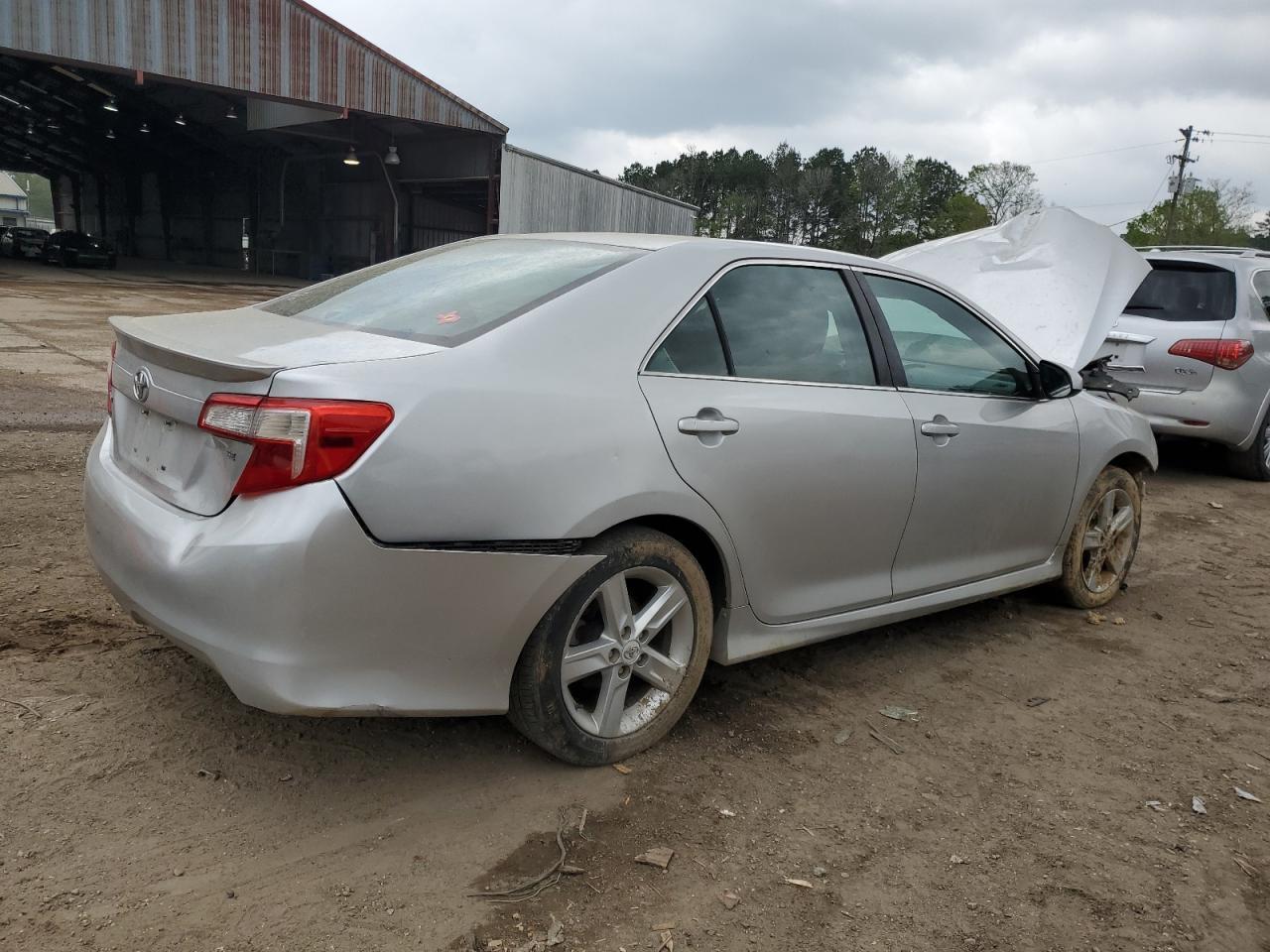 2013 TOYOTA CAMRY L - Фото 3