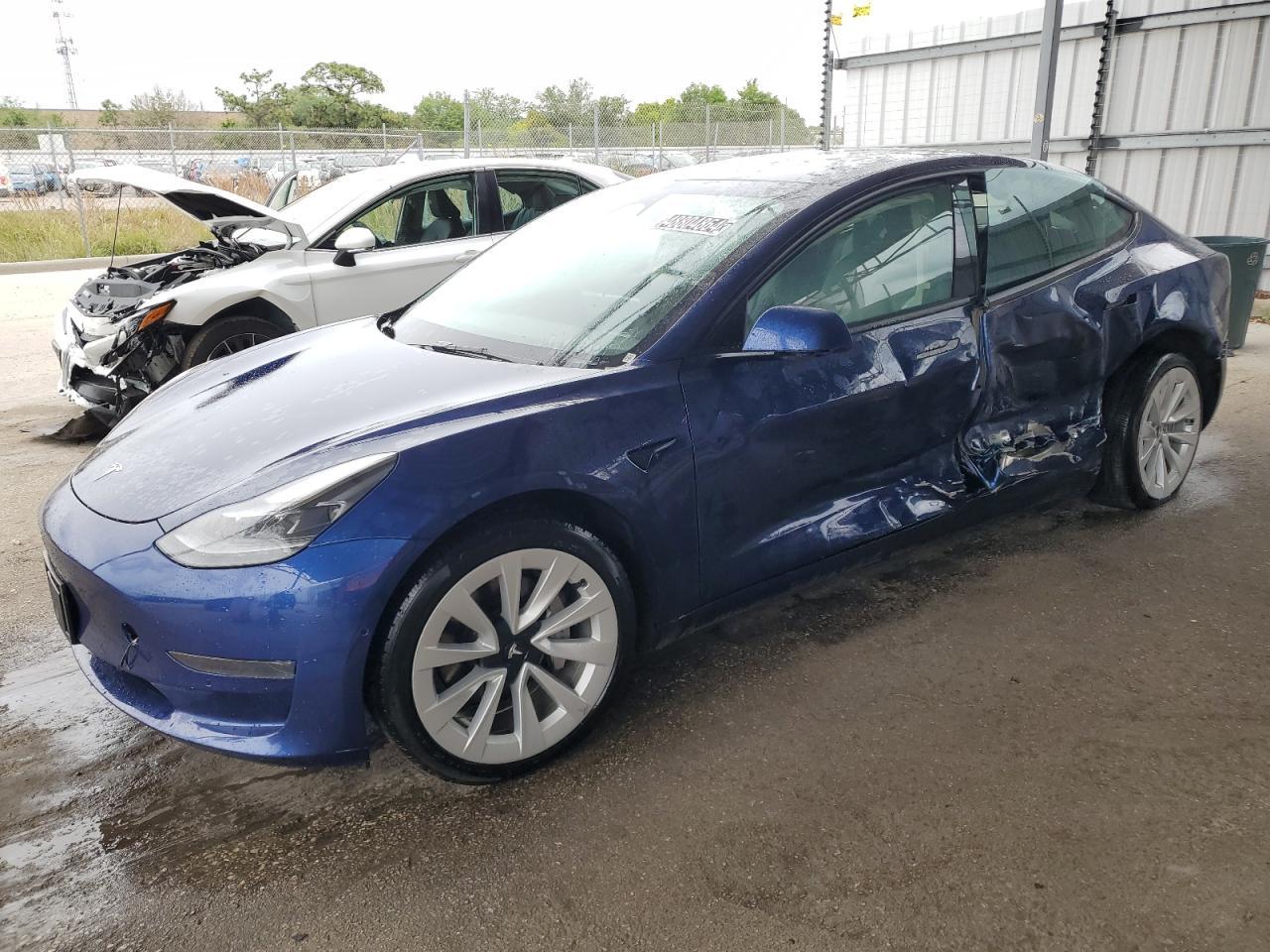 2022 TESLA MODEL 3