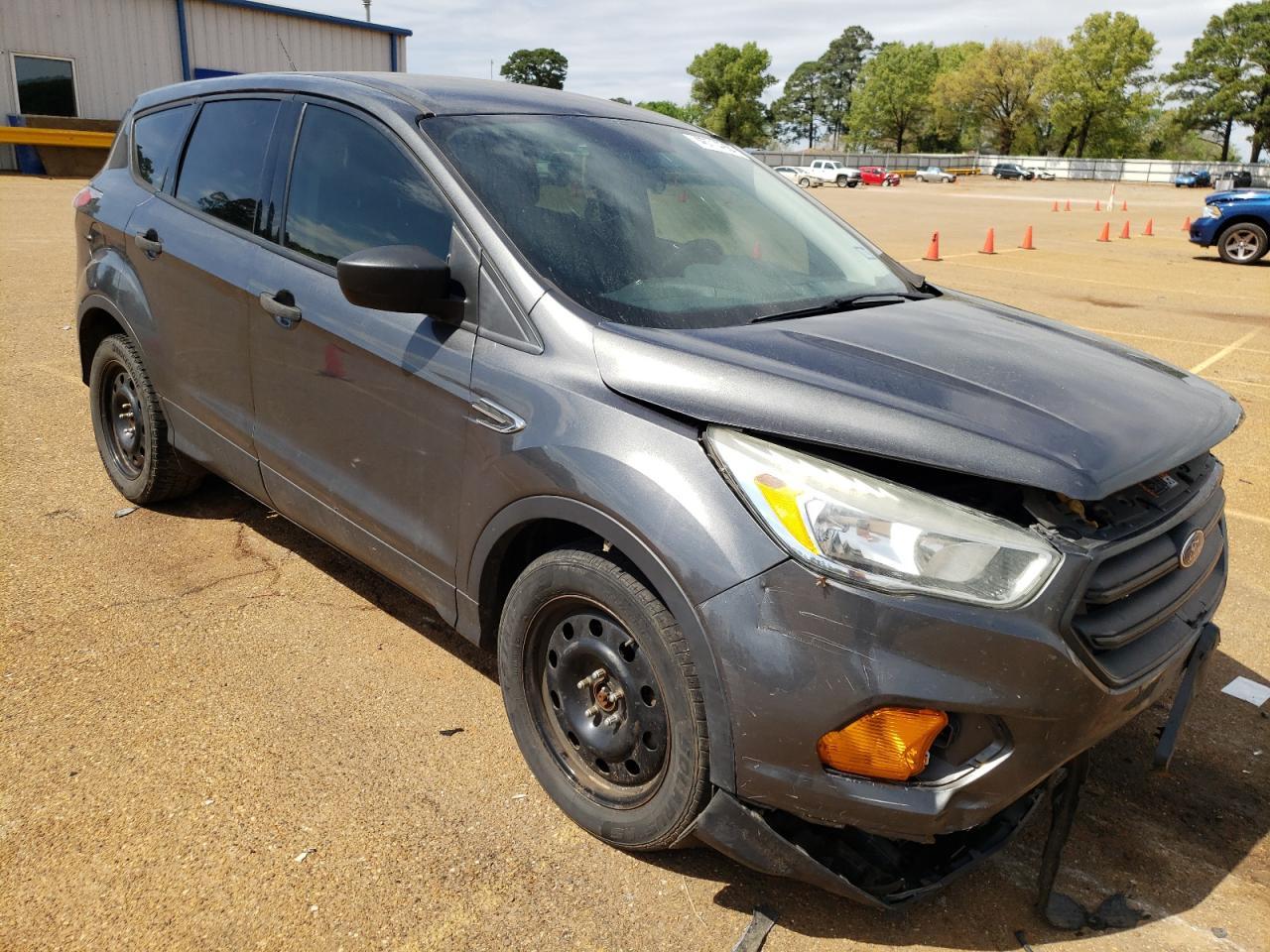 2017 FORD ESCAPE S - Image 4