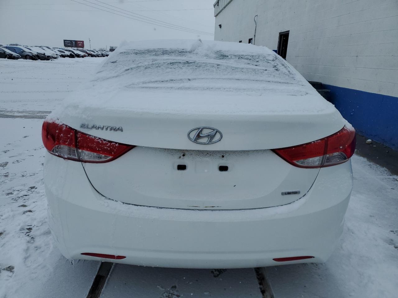 2011 HYUNDAI ELANTRA GL - Image 6