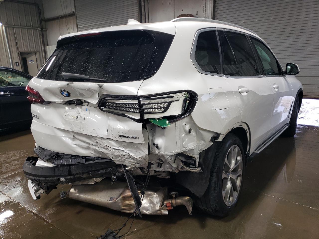2023 BMW X5 XDRIVE4 - Image 3
