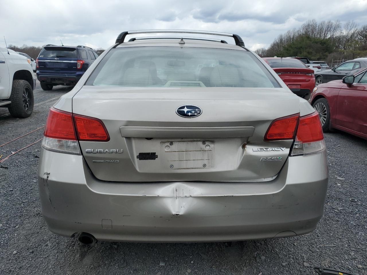 2014 SUBARU LEGACY 2.5 - Image 6