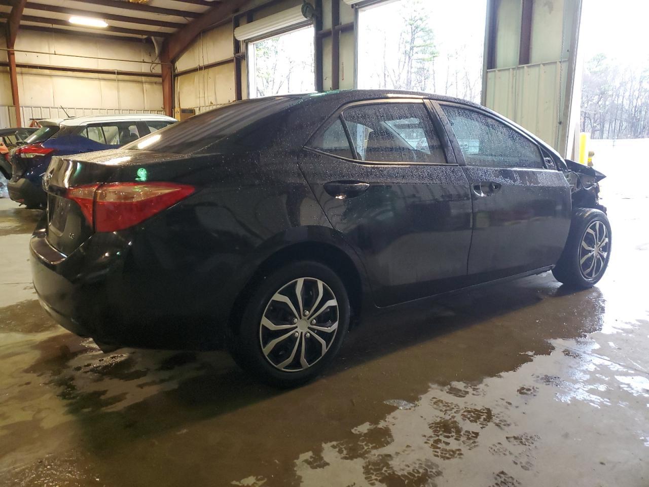 2018 TOYOTA COROLLA L - Image 3