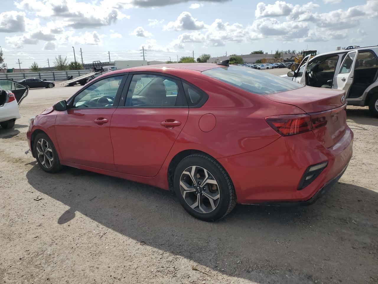 2021 KIA FORTE FE - Фото 2