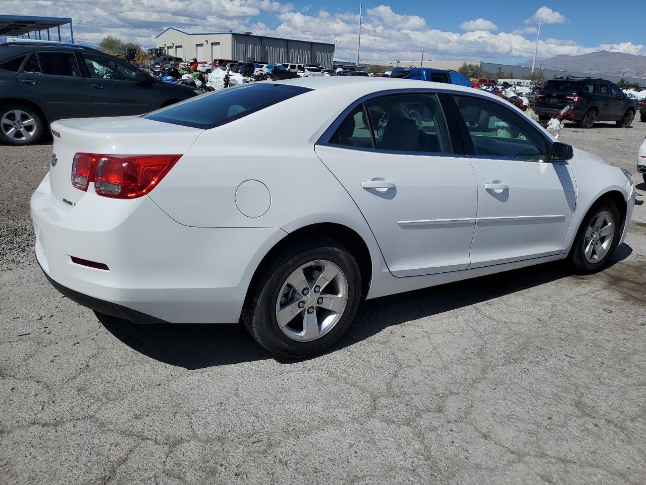 2015 CHEVROLET MALIBU LS - Image 3
