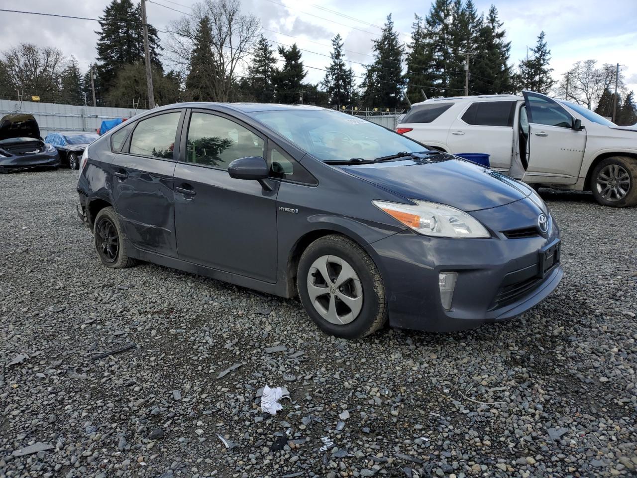 2013 TOYOTA PRIUS - Фото 4