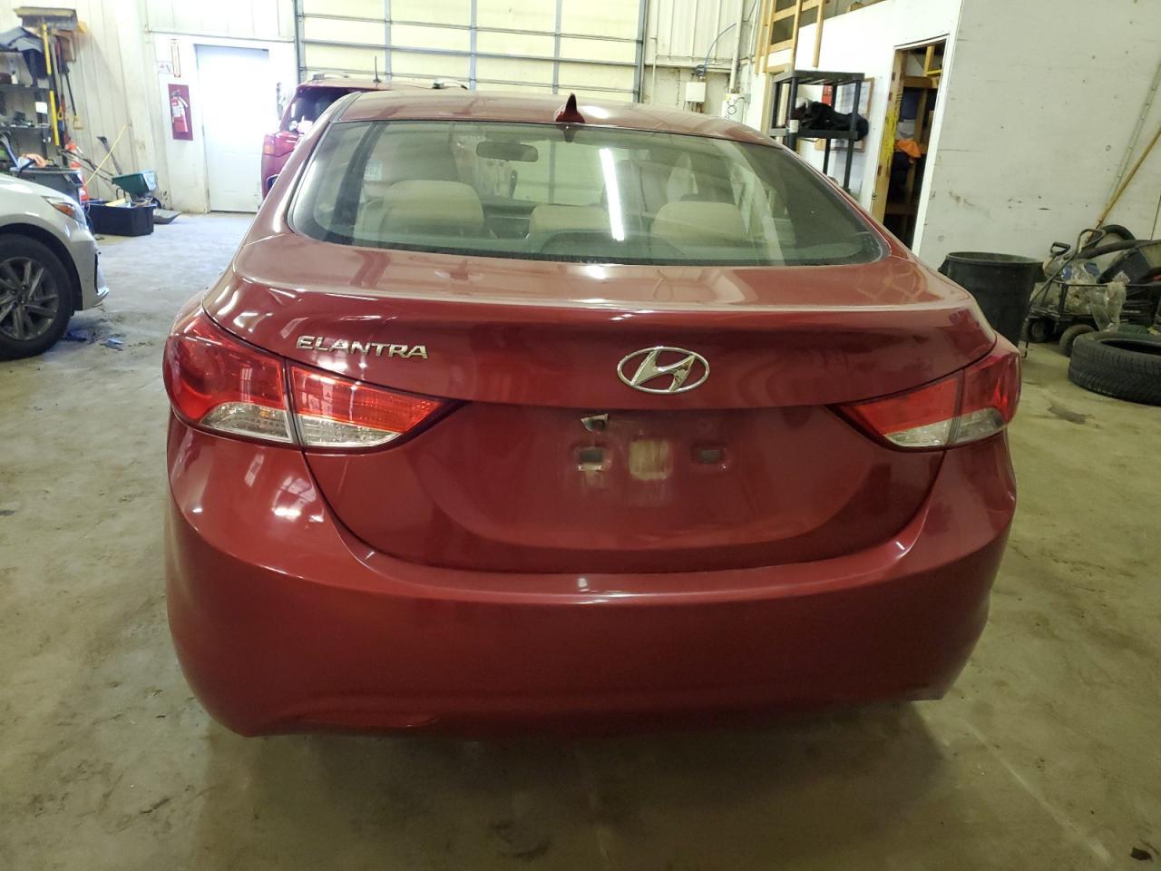 2011 HYUNDAI ELANTRA GL - Image 6