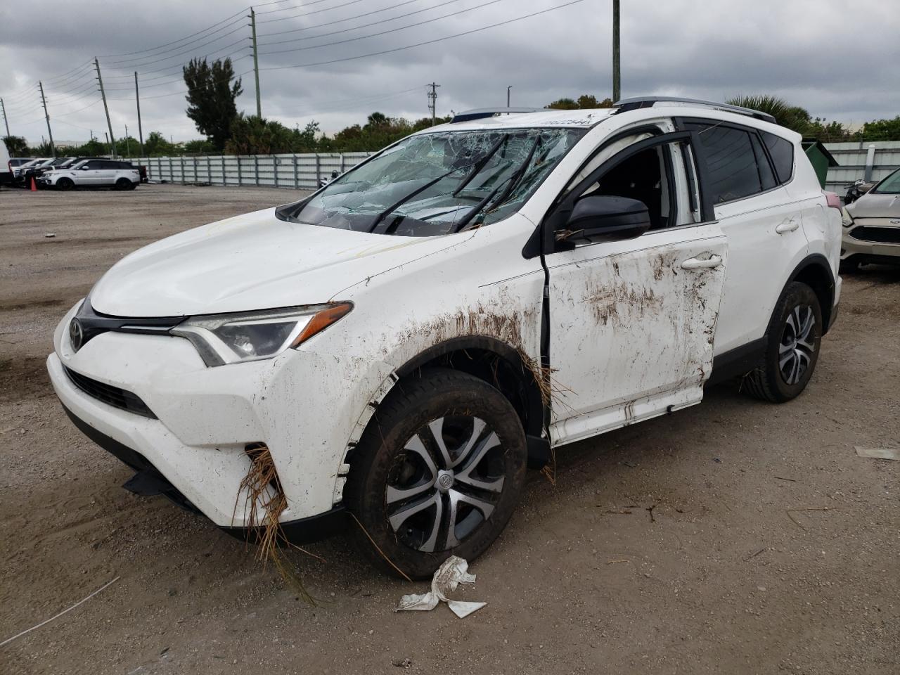 2017 TOYOTA RAV4 LE