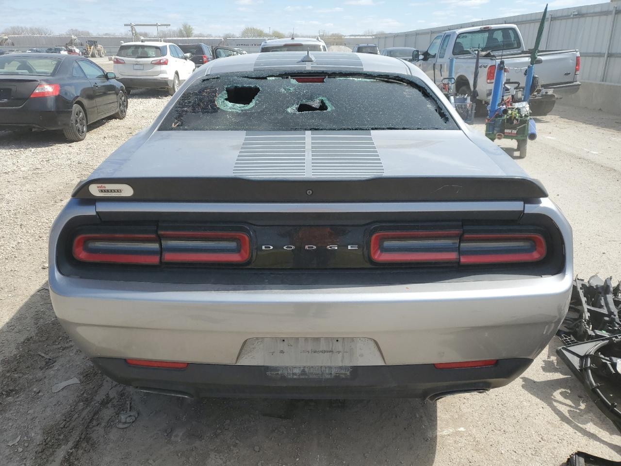 2016 DODGE CHALLENGER - Фото 6
