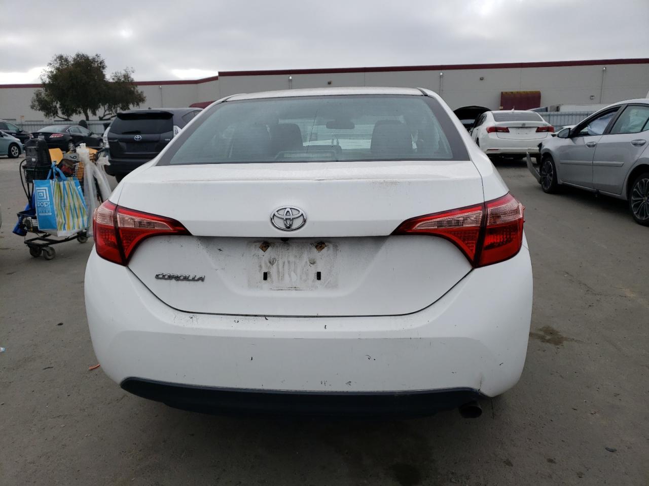 2018 TOYOTA COROLLA L - Image 6