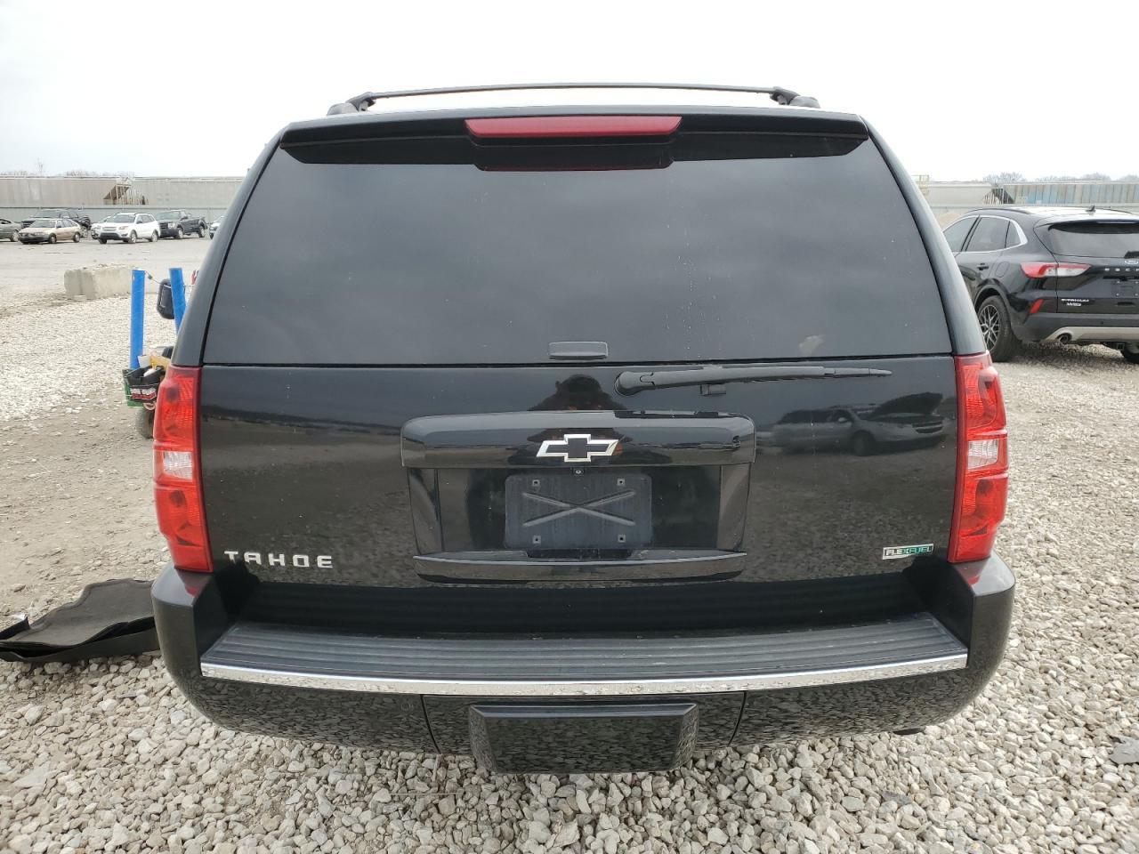 2011 CHEVROLET TAHOE K150 - Image 6