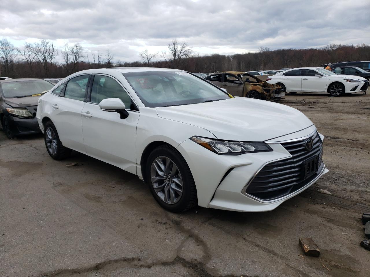 2019 TOYOTA AVALON XLE - Фото 4