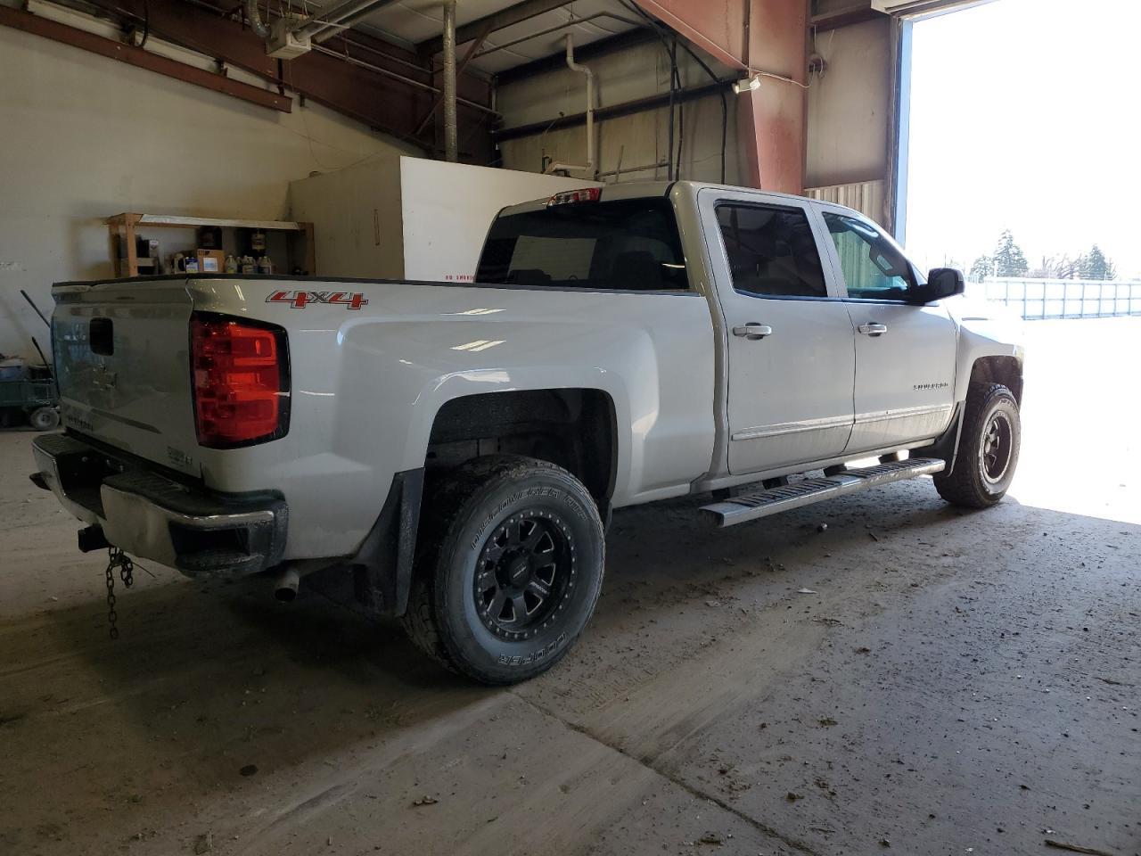 2016 CHEVROLET SILVERADO - Фото 3