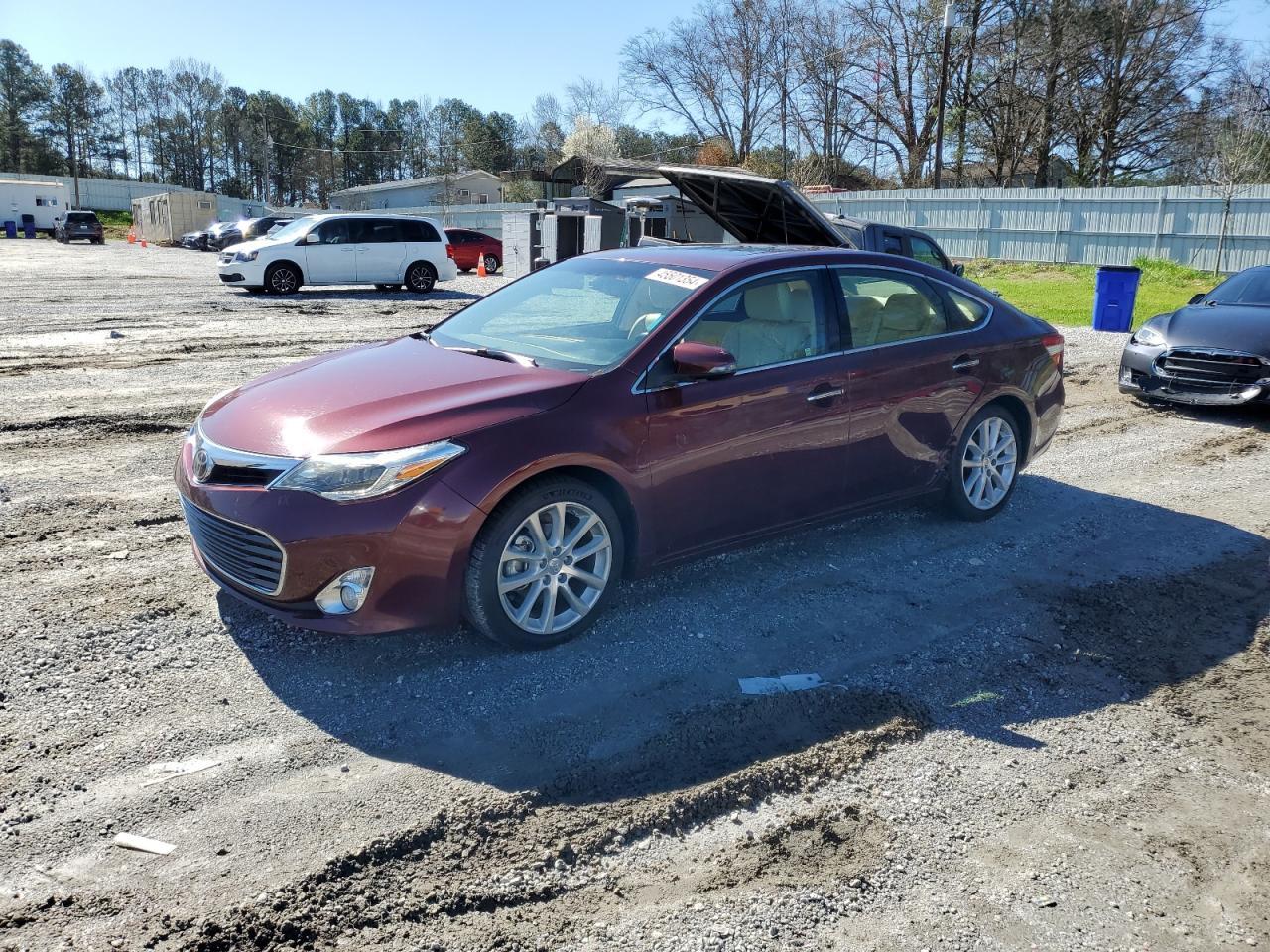 2015 TOYOTA AVALON XLE