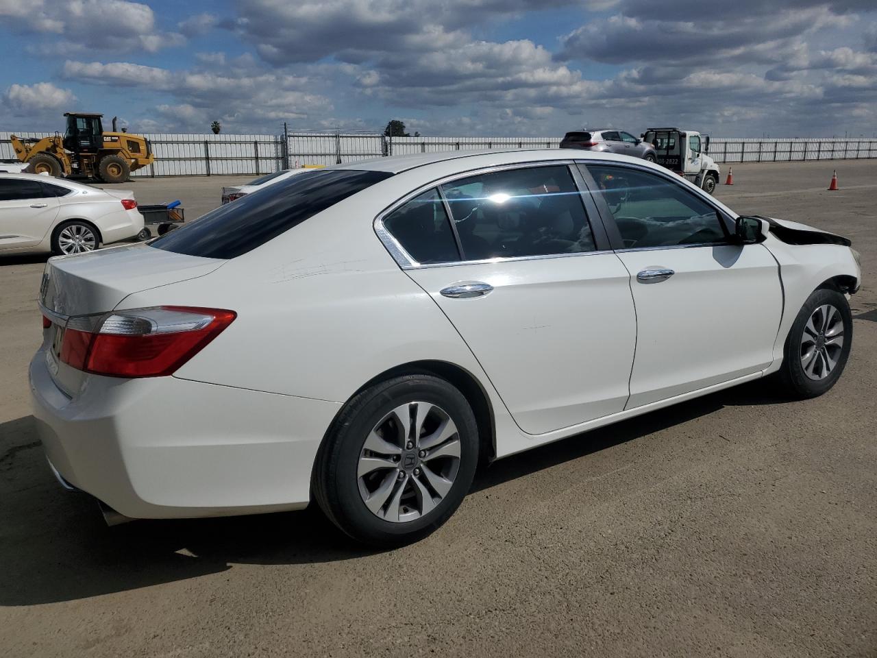 2014 HONDA ACCORD LX - Фото 3
