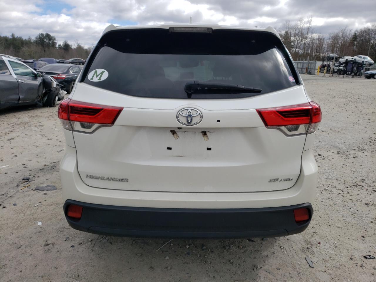 2018 TOYOTA HIGHLANDER - Image 6