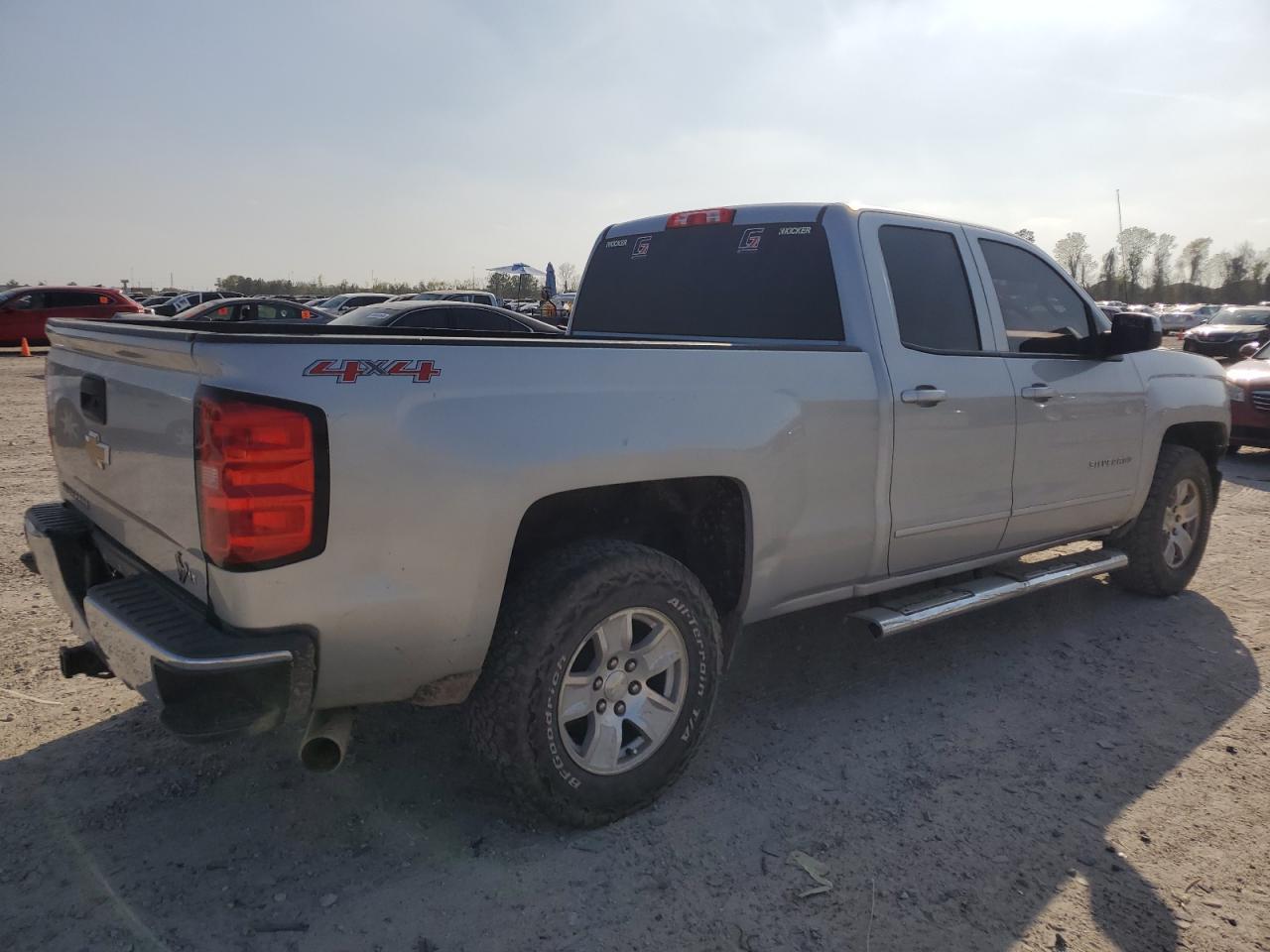 2015 CHEVROLET SILVERADO - Image 3