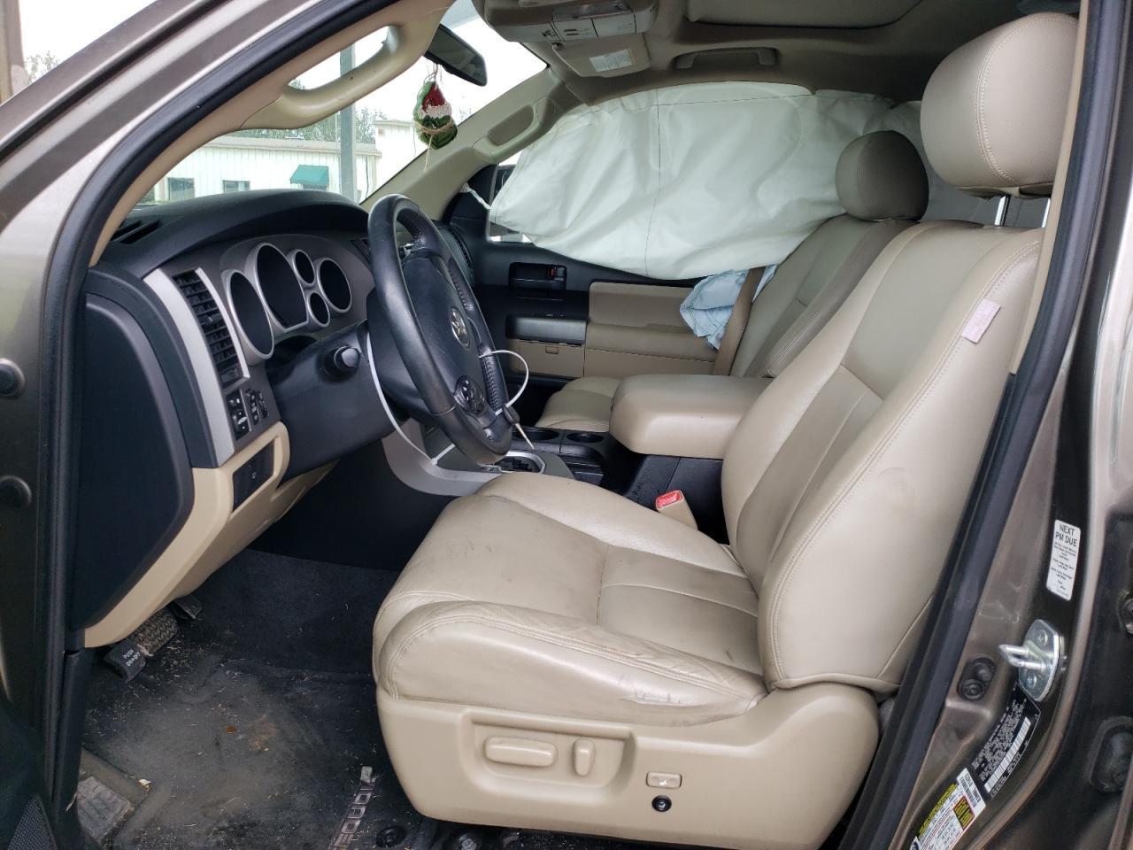 2012 TOYOTA SEQUOIA SR - Image 7