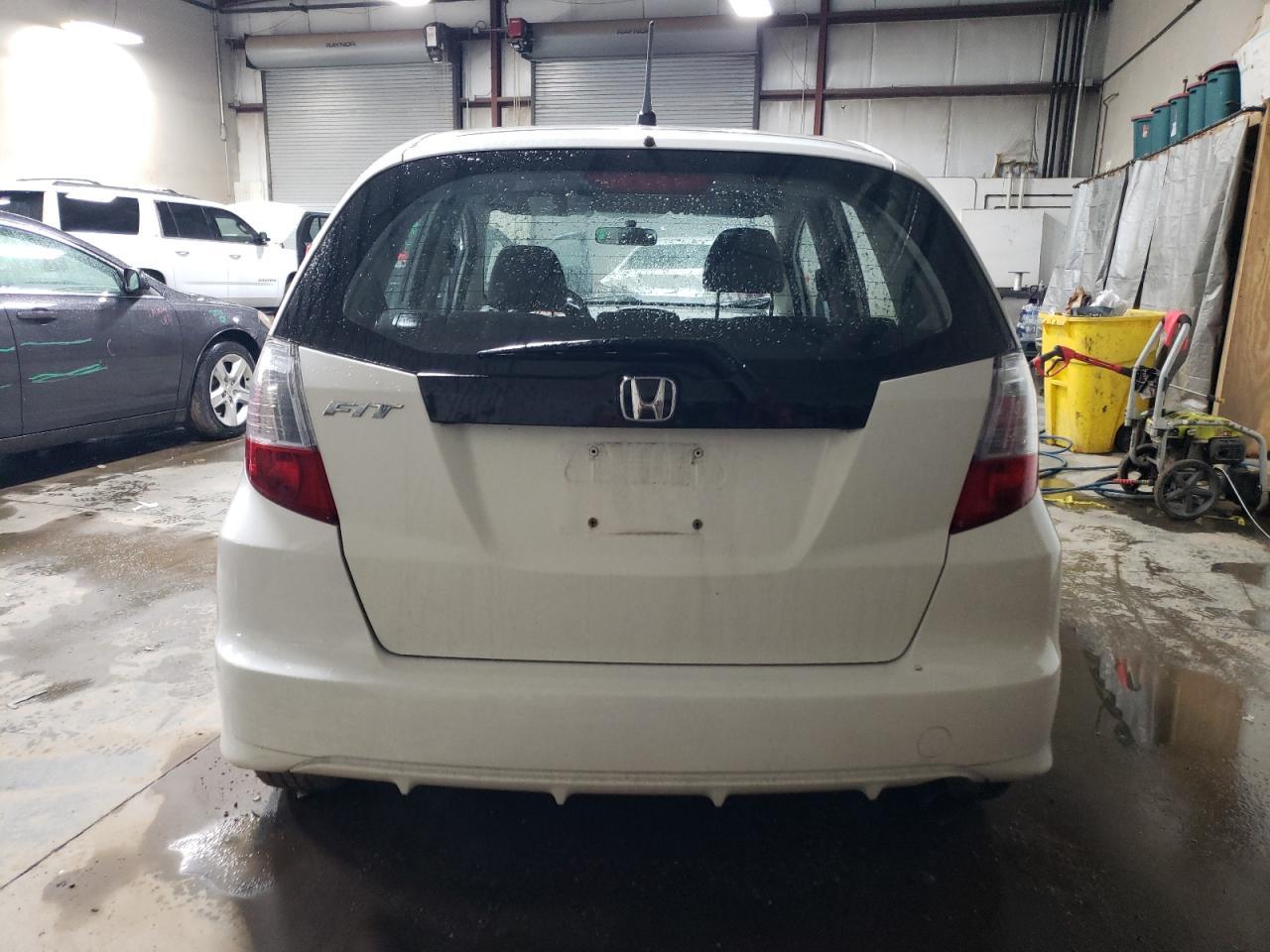 2013 HONDA FIT - Image 6
