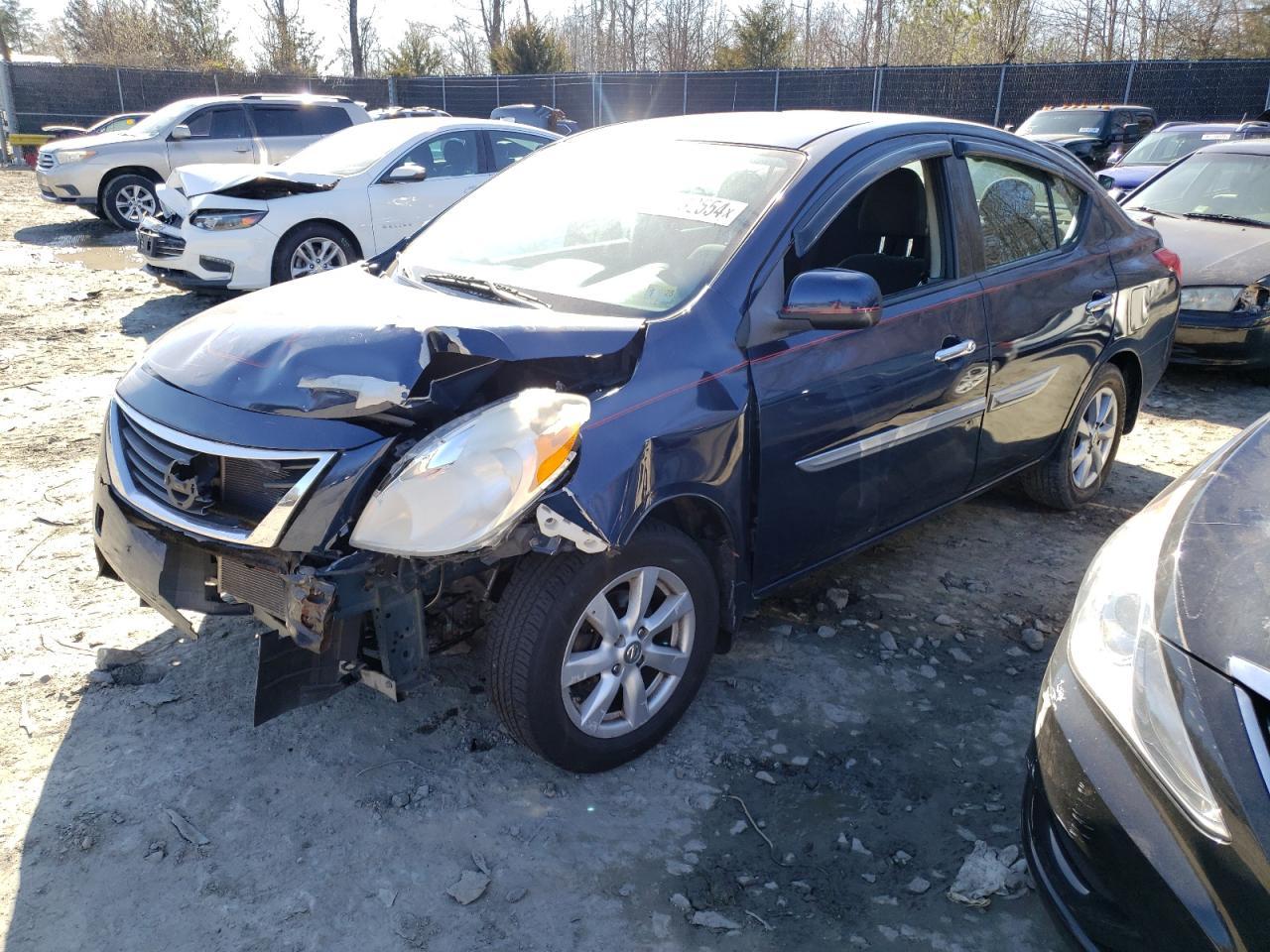 2014 NISSAN VERSA S