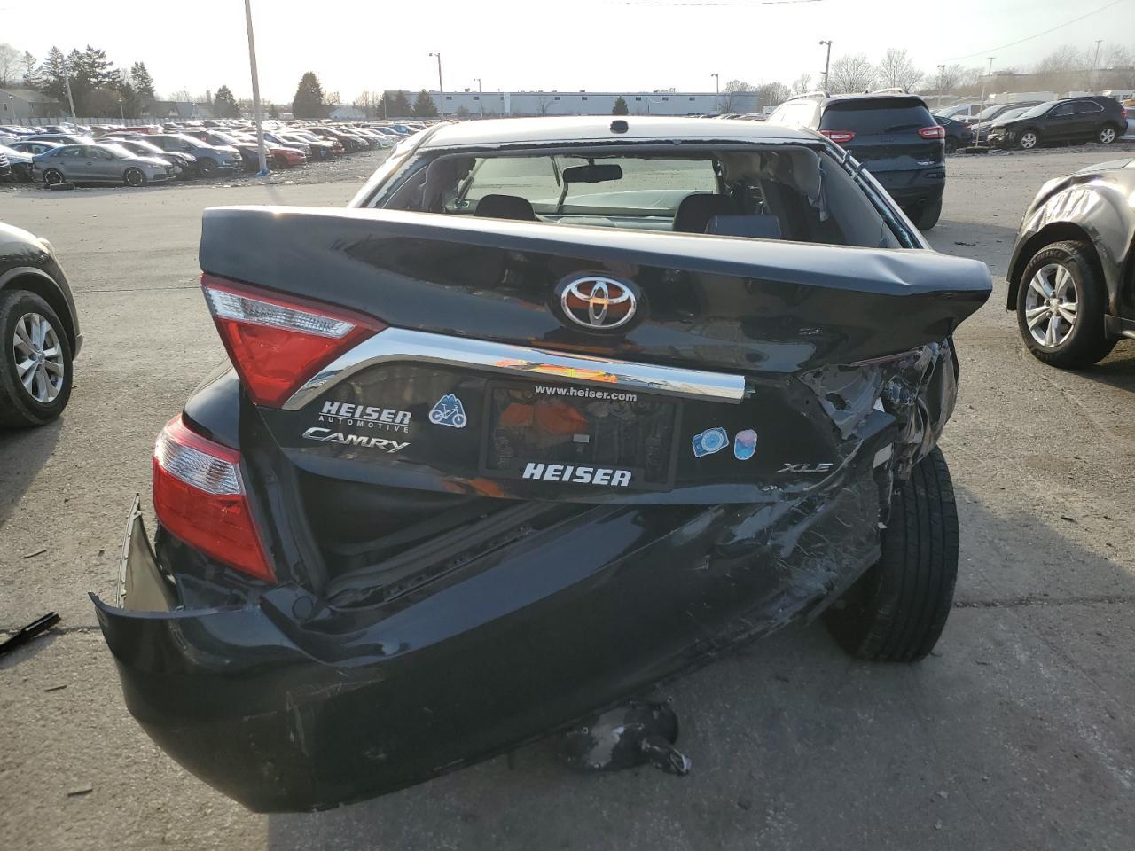 2017 TOYOTA CAMRY LE - Фото 6