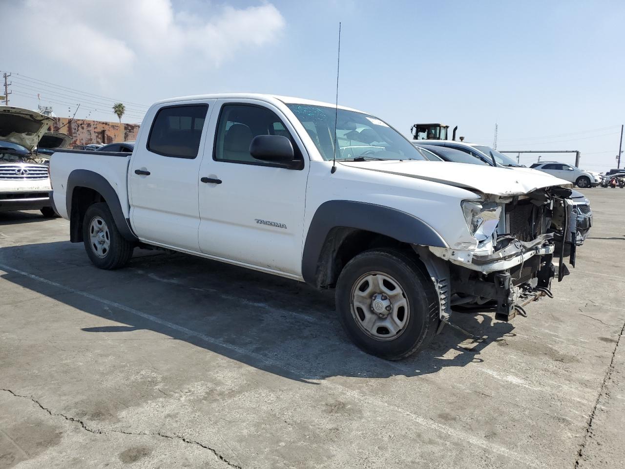 2013 TOYOTA TACOMA DOU - Image 4