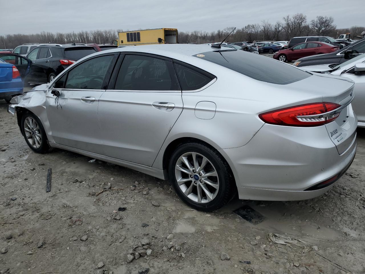2017 FORD FUSION SE - Фото 2