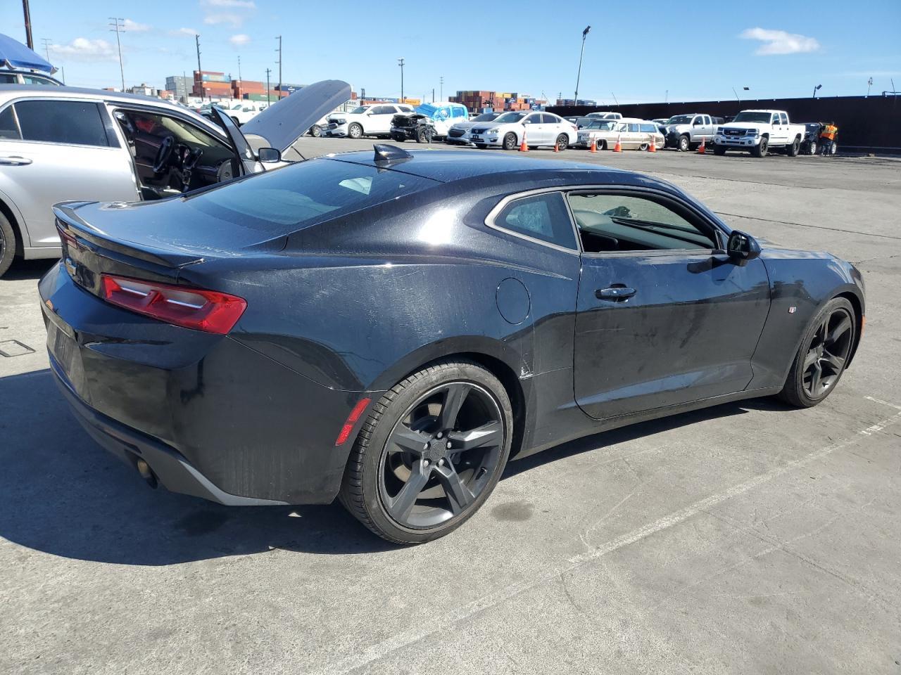 2018 CHEVROLET CAMARO LT - Image 3