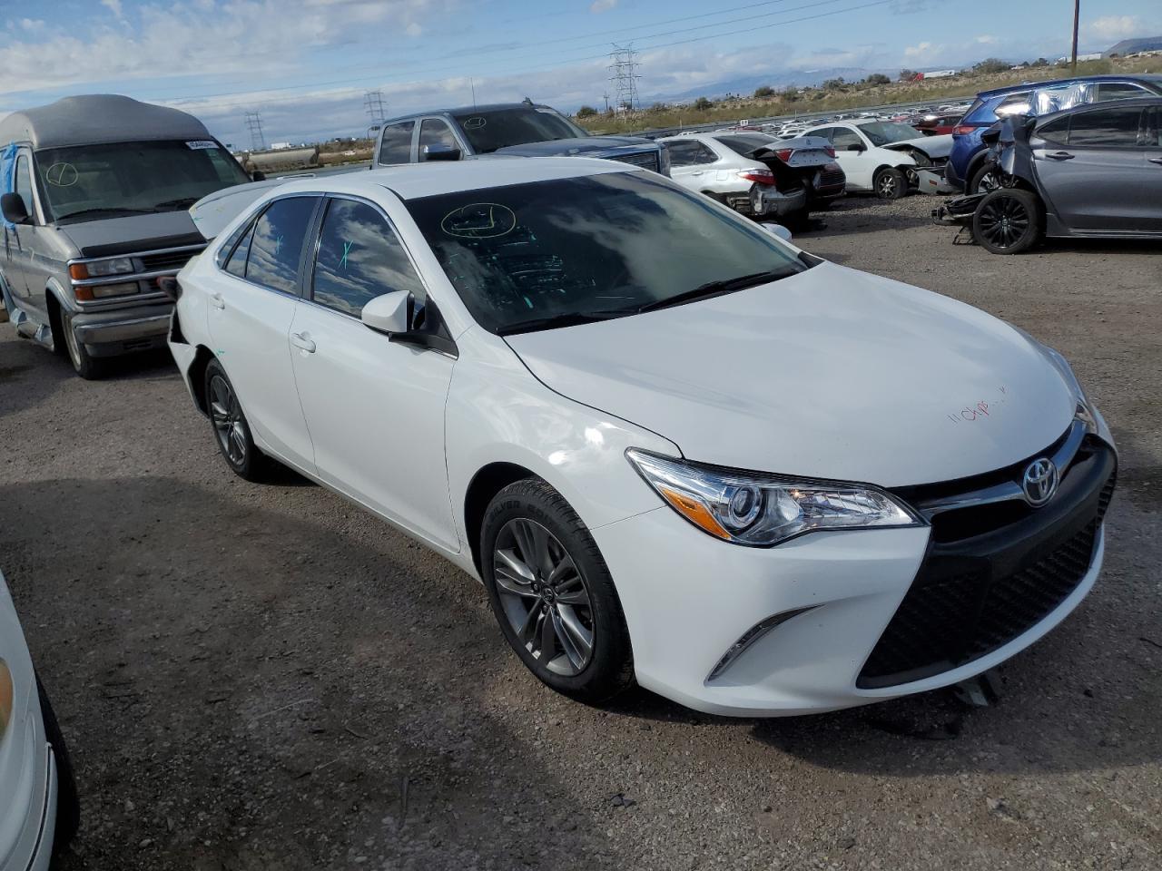 2017 TOYOTA CAMRY LE - Image 4