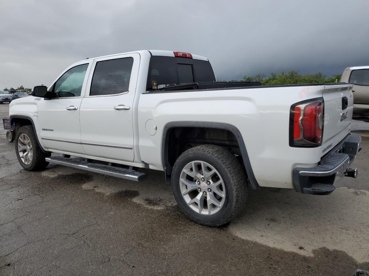 2018 GMC SIERRA K15 - Image 2