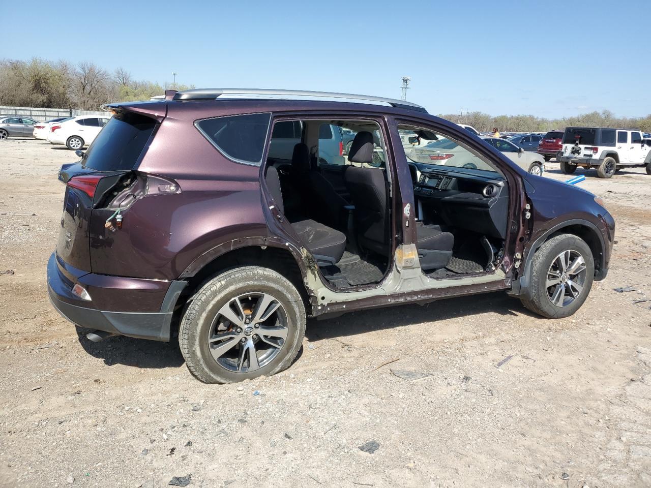 2017 TOYOTA RAV4 XLE - Image 3