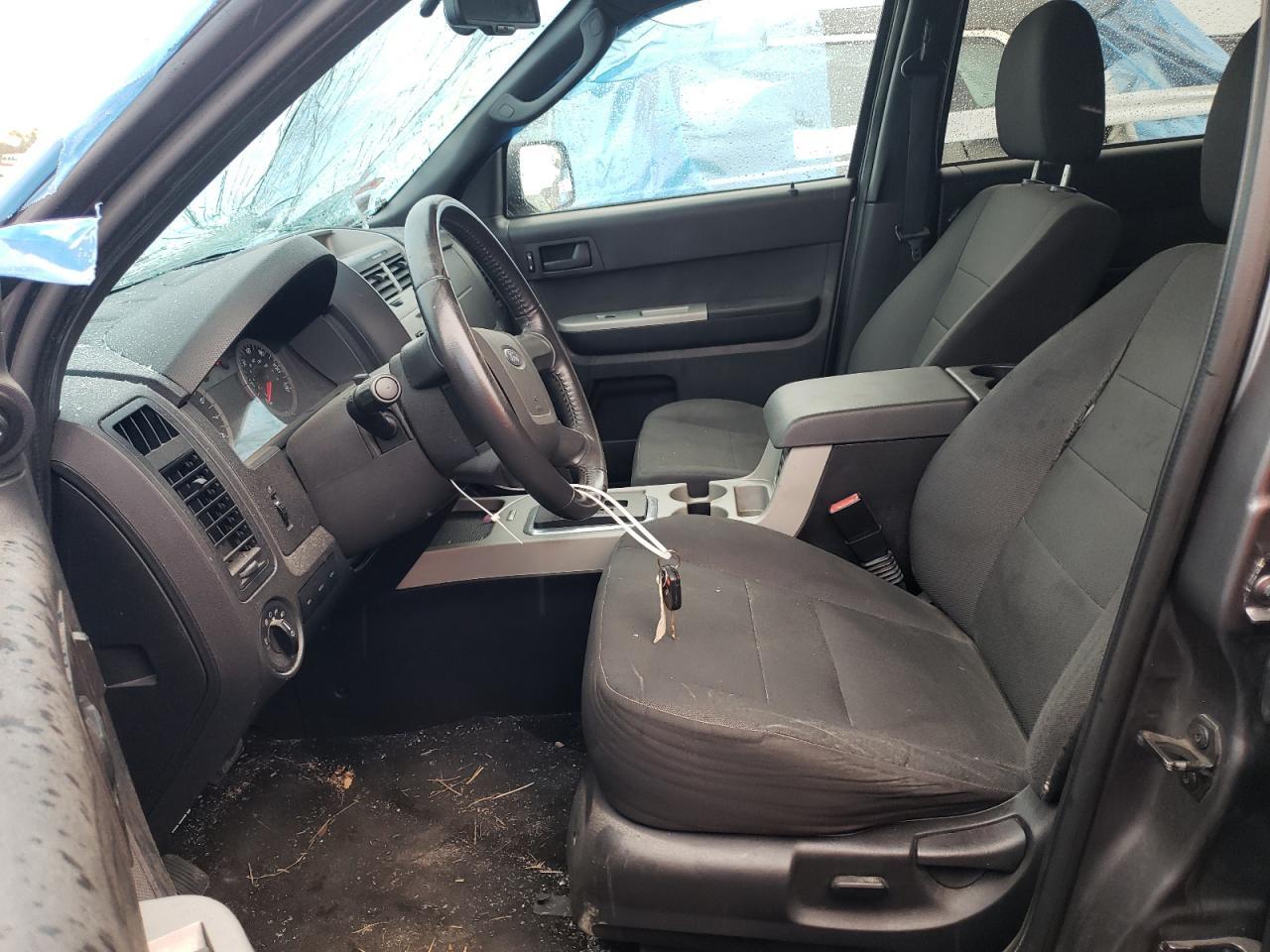 2010 FORD ESCAPE XLT - Image 7