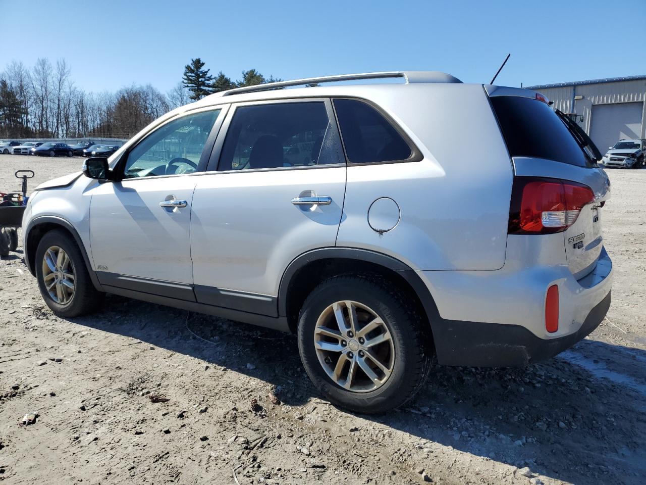 2015 KIA SORENTO LX - Image 2