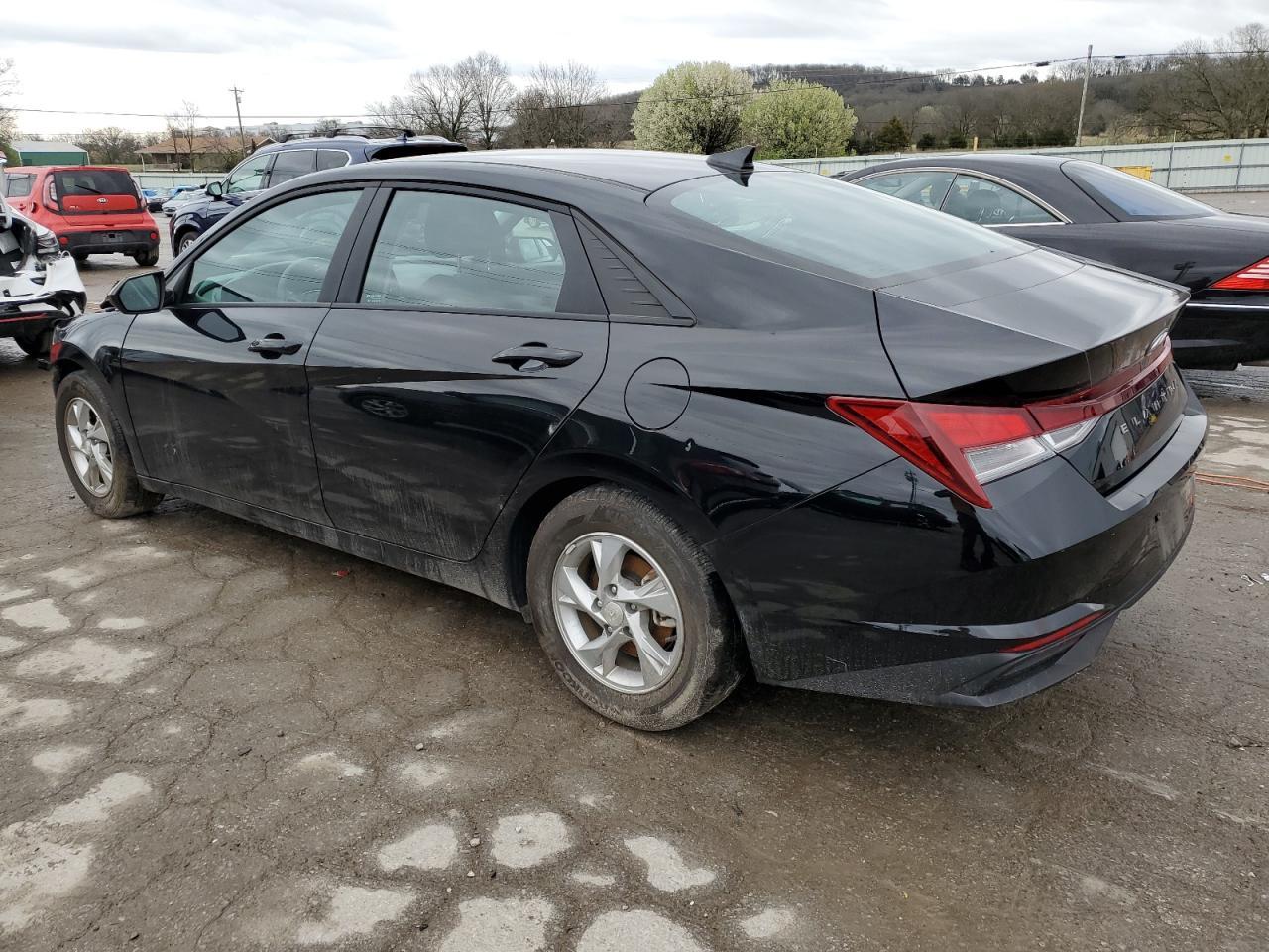 2022 HYUNDAI ELANTRA SE - Фото 2