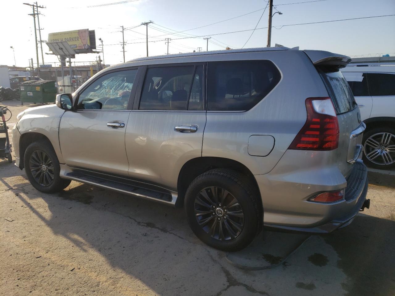 2022 LEXUS GX 460 - Image 2