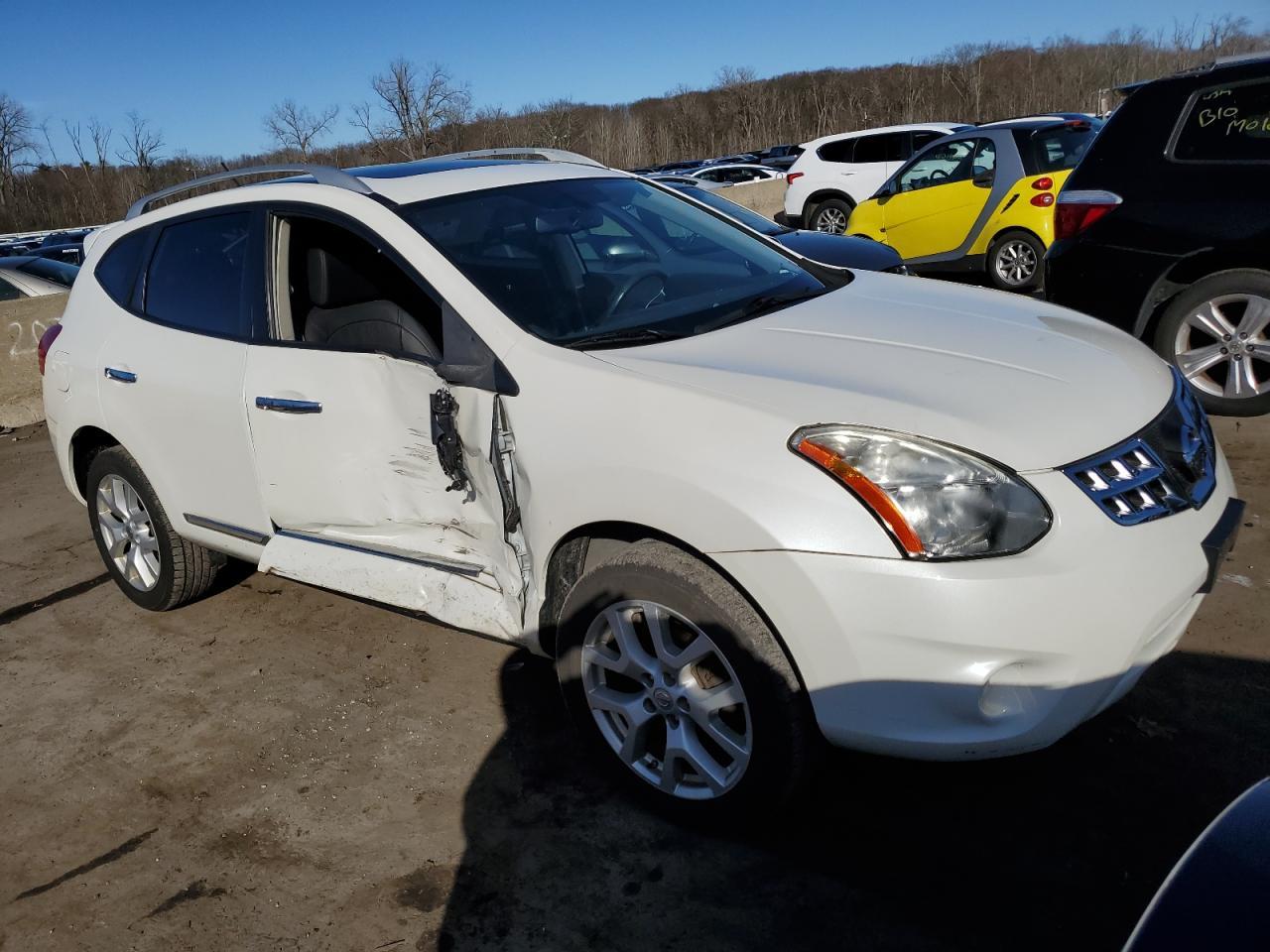2013 NISSAN ROGUE S - Image 4